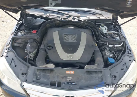 2009 Mercedes-Benz C 300 Sport 4Matic z USA, uszkodzony, nr VIN WDDGF81X99F199525